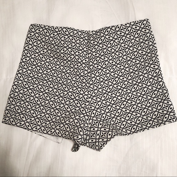 Black and white jacquard SKORT - Picture 3 of 4